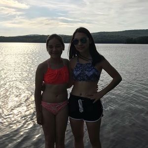 Meet your Posher, Olivia